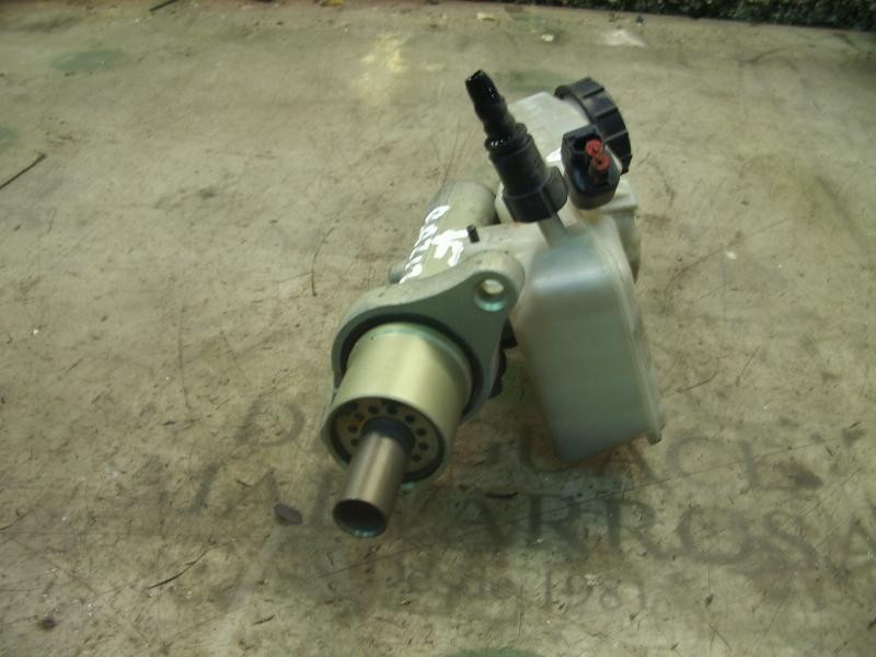 Recambio de bomba freno para ford focus berlina (cap) ambiente (d) referencia OEM IAM 1456989  
