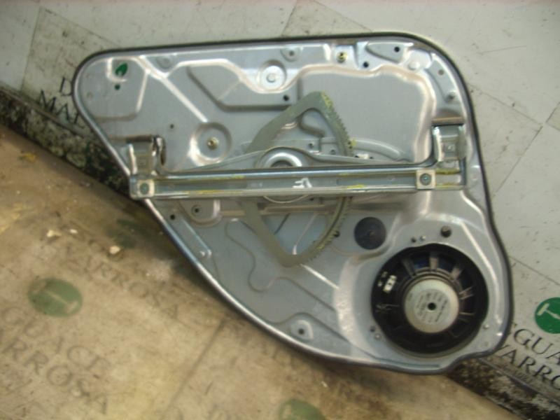 Recambio de elevalunas trasero derecho para ford focus berlina (cap) ambiente (d) referencia OEM IAM 1738643  