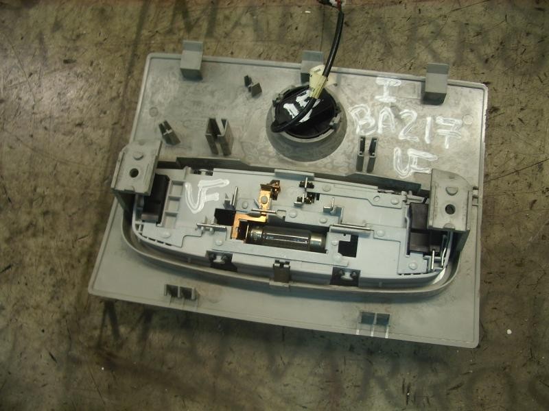 Recambio de piloto interior para ford focus berlina (cap) ambiente (d) referencia OEM IAM   