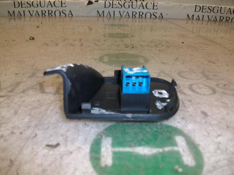 Recambio de mando elevalunas trasero derecho para skoda octavia berlina (1u2) 1.9 tdi slx referencia OEM IAM   