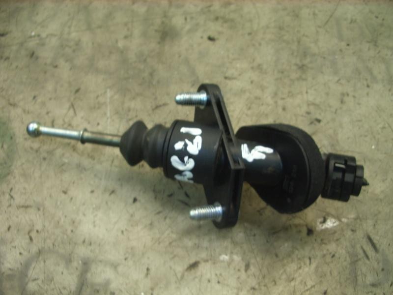 Recambio de bomba embrague para opel corsa c enjoy referencia OEM IAM   