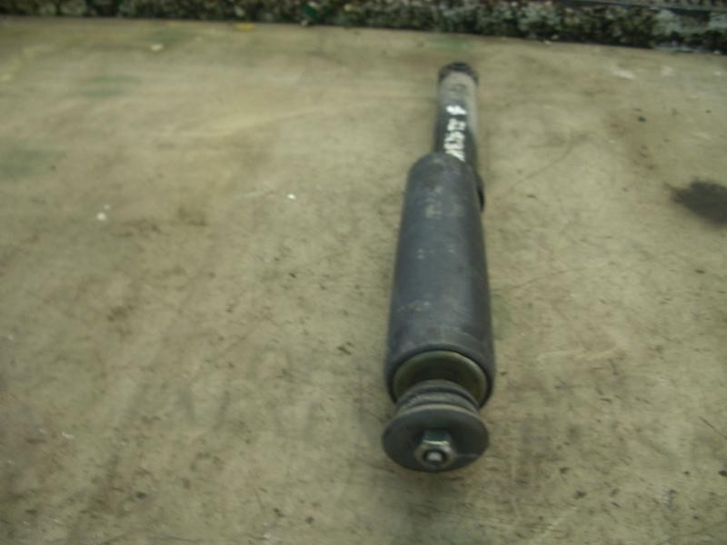 Recambio de amortiguador trasero izquierdo para opel corsa c elegance referencia OEM IAM   