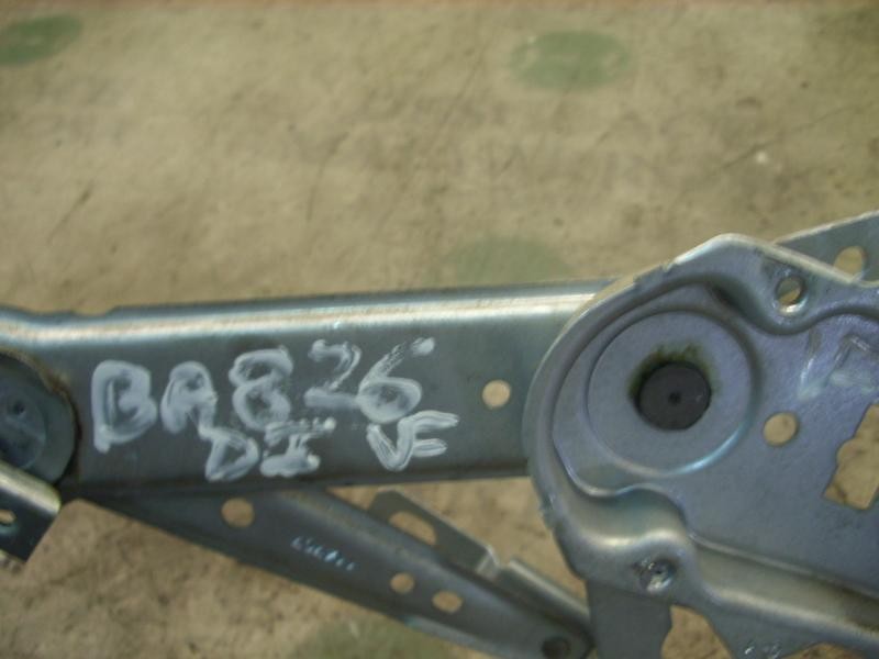 Recambio de elevalunas delantero izquierdo para opel corsa c elegance referencia OEM IAM   