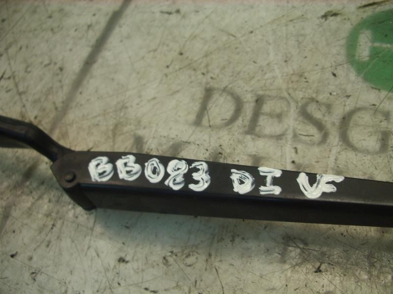 Recambio de brazo limpia delantero izquierdo para volkswagen bora berlina (1j2) conceptline referencia OEM IAM   