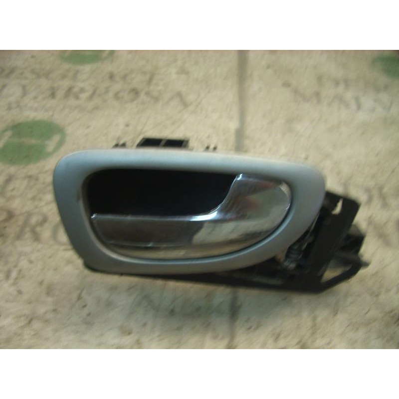 Recambio de maneta interior delantera derecha para peugeot 307 break / sw (s1) break xs referencia OEM IAM   