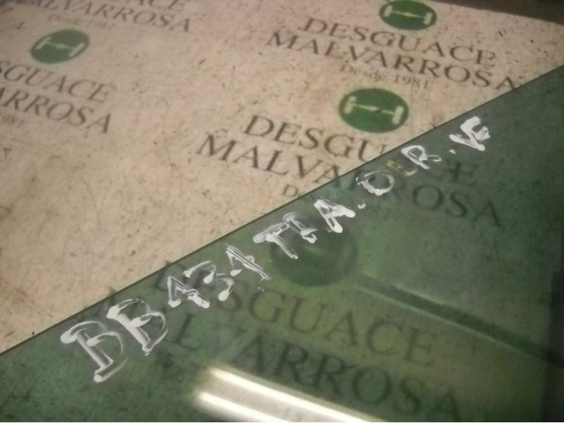 Recambio de cristal puerta trasero derecho para peugeot 307 break / sw (s1) break xs referencia OEM IAM   