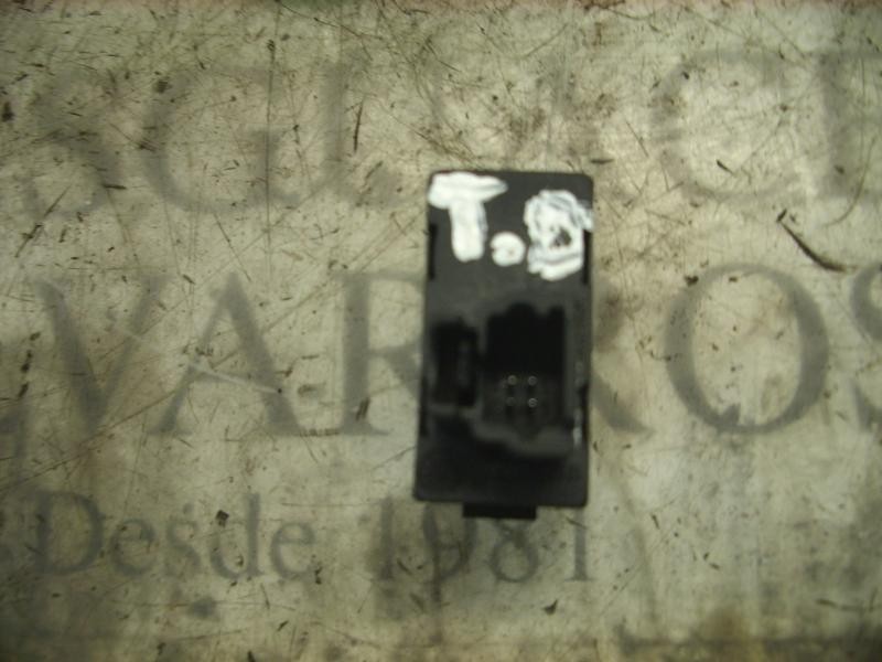 Recambio de mando elevalunas trasero derecho para peugeot 307 break / sw (s1) break xs referencia OEM IAM   