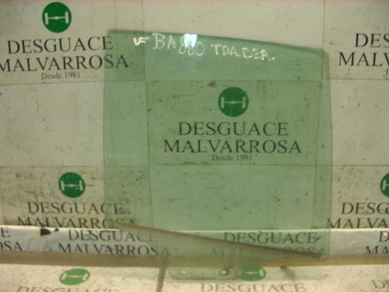 Recambio de cristal puerta trasero derecho para mazda 2 berlina (dy) 1.4 crtd active referencia OEM IAM   