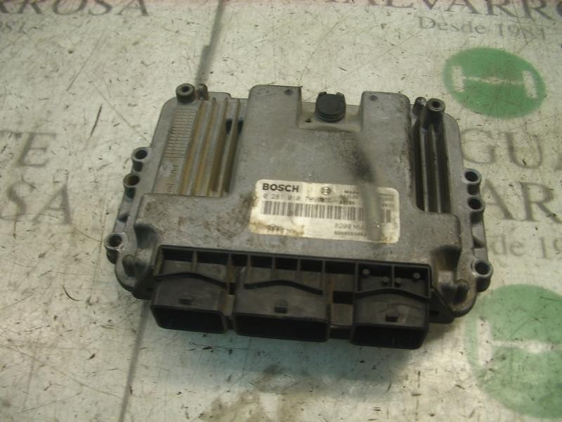 Recambio de centralita motor uce para renault megane ii berlina 5p confort expression referencia OEM IAM   