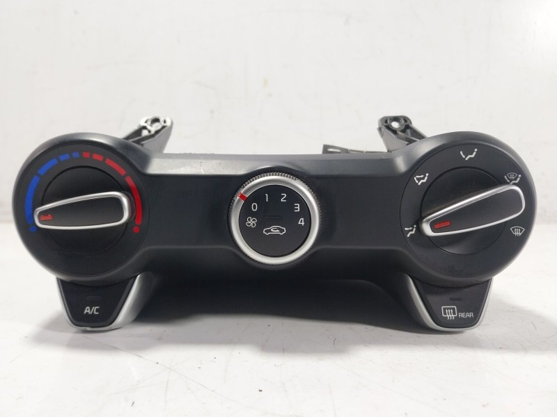Recambio de mando calefaccion / aire acondicionado para kia stonic (yb) 1.2 cvvt referencia OEM IAM 97250H8120LEF 97250H8120LEF 