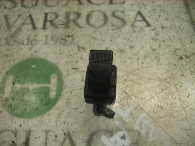 Recambio de mando elevalunas trasero derecho para mazda 2 berlina (dy) 1.4 crtd active referencia OEM IAM   