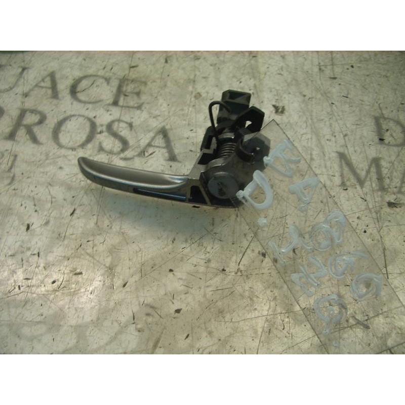 Recambio de maneta interior delantera izquierda para mazda 2 berlina (dy) 1.4 crtd active referencia OEM IAM   