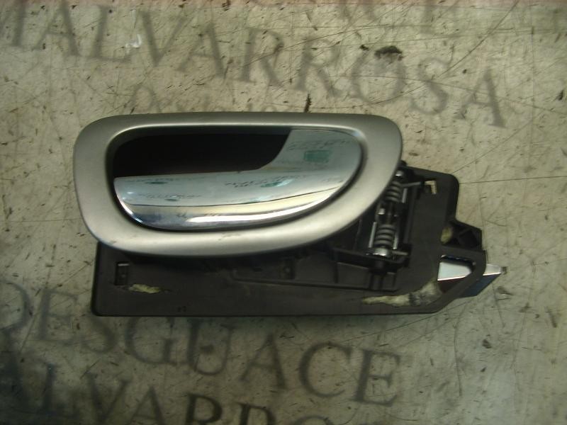 Recambio de maneta interior delantera derecha para peugeot 307 break / sw (s1) break xs referencia OEM IAM   