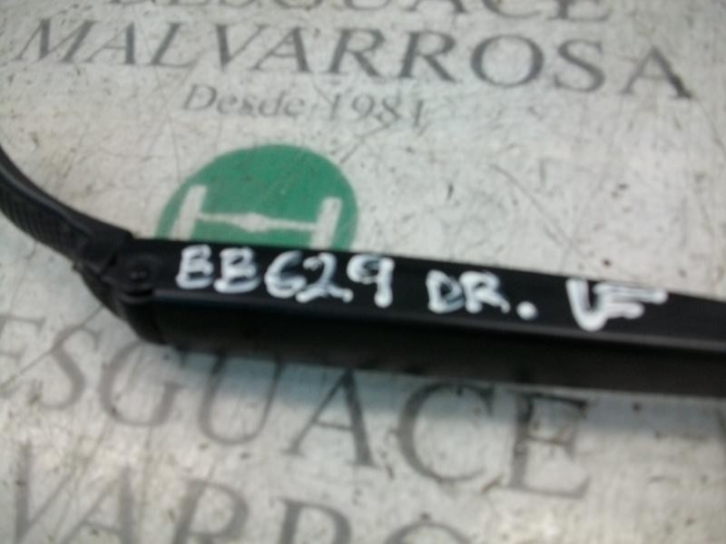 Recambio de brazo limpia delantero derecho para citroën c4 berlina collection referencia OEM IAM   