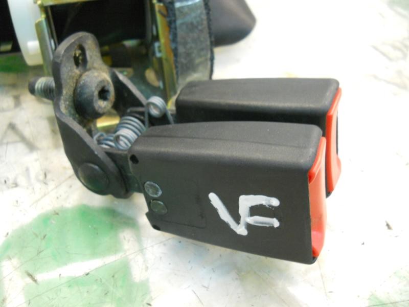 Recambio de cinturon seguridad trasero para ford focus berlina (cap) ghia referencia OEM IAM 2013465  