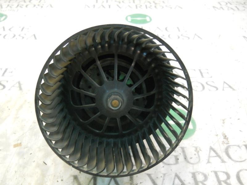 Recambio de motor calefaccion para ford focus berlina (cap) ghia referencia OEM IAM 1379568 3M5H18456EB 