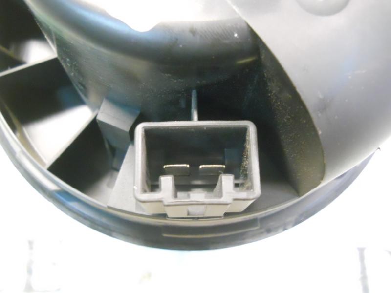 Recambio de motor calefaccion para ford focus berlina (cap) ghia referencia OEM IAM 1379568 3M5H18456EB 