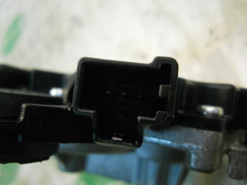 Recambio de motor limpia trasero para ford focus berlina (cap) ghia referencia OEM IAM 1689913  0390201582