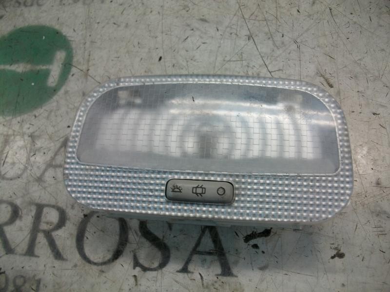 Recambio de piloto interior para citroën c4 berlina collection referencia OEM IAM   