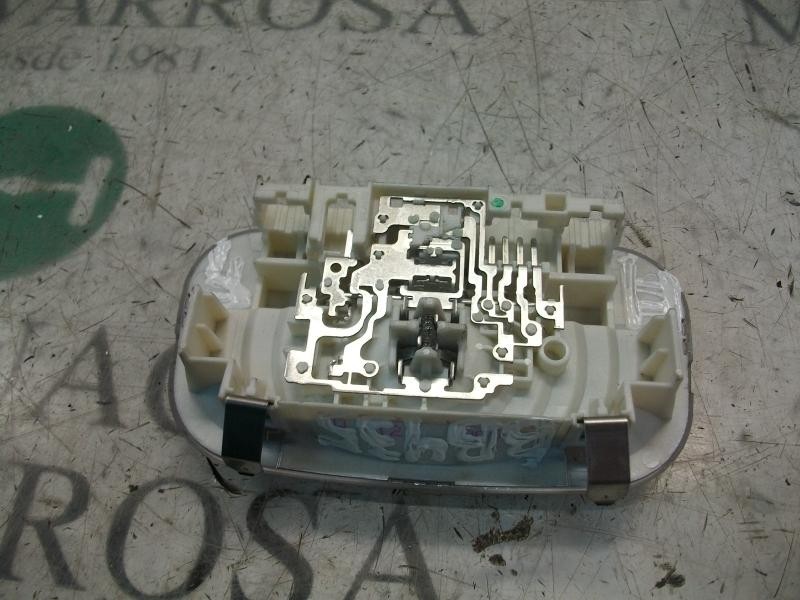 Recambio de piloto interior para citroën c4 berlina collection referencia OEM IAM   