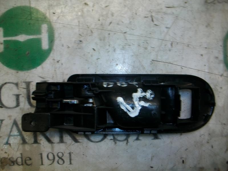 Recambio de maneta interior delantera derecha para volkswagen golf iv berlina (1j1) básico referencia OEM IAM   
