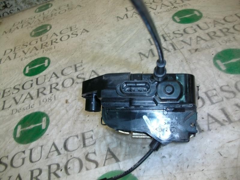 Recambio de cerradura puerta delantera derecha para renault scenic ii confort dynamique referencia OEM IAM   