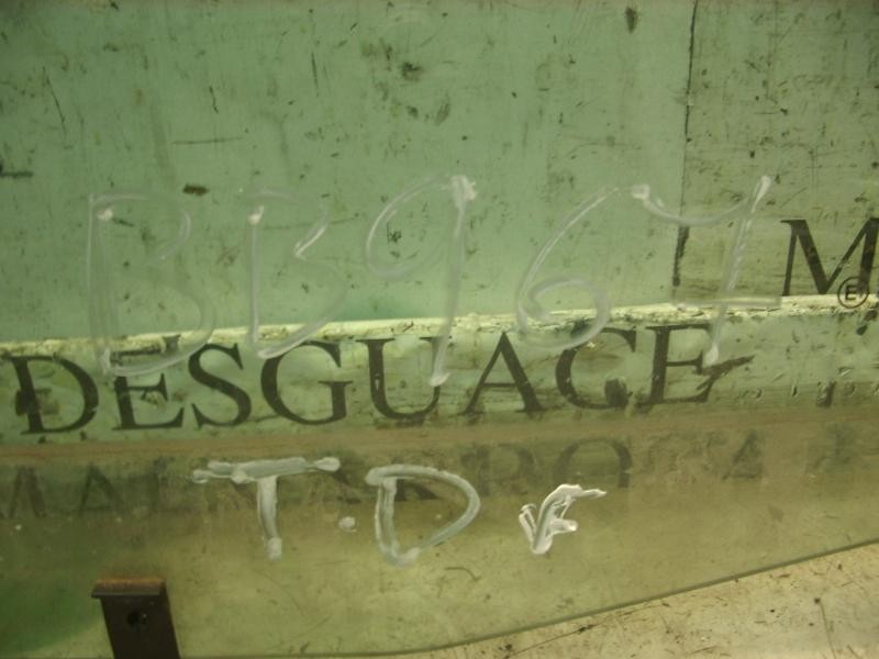 Recambio de cristal puerta trasero derecho para audi a4 berlina (b5) 1.8 t referencia OEM IAM   