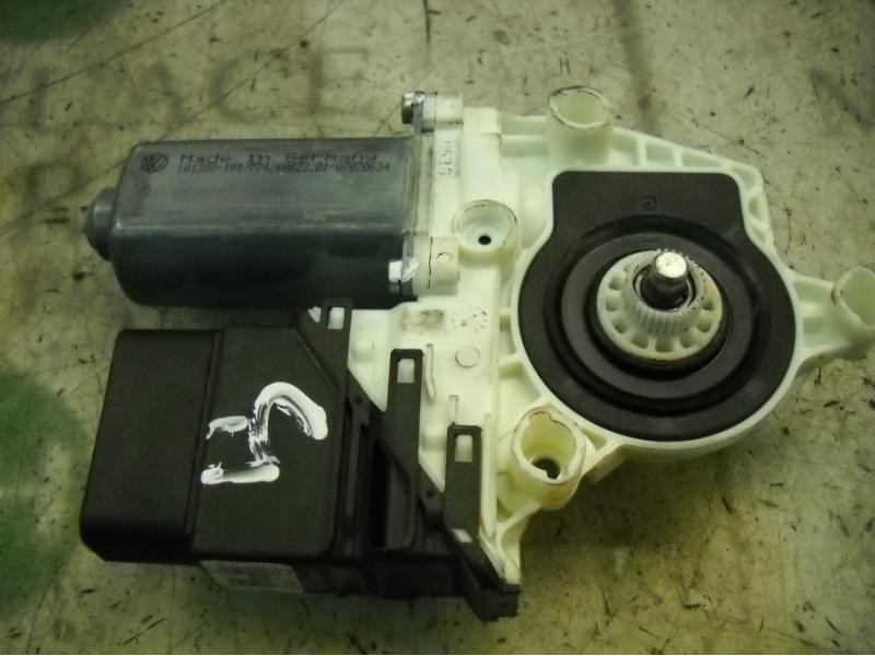 Recambio de motor elevalunas trasero derecho para seat leon (1m1) signo referencia OEM IAM   