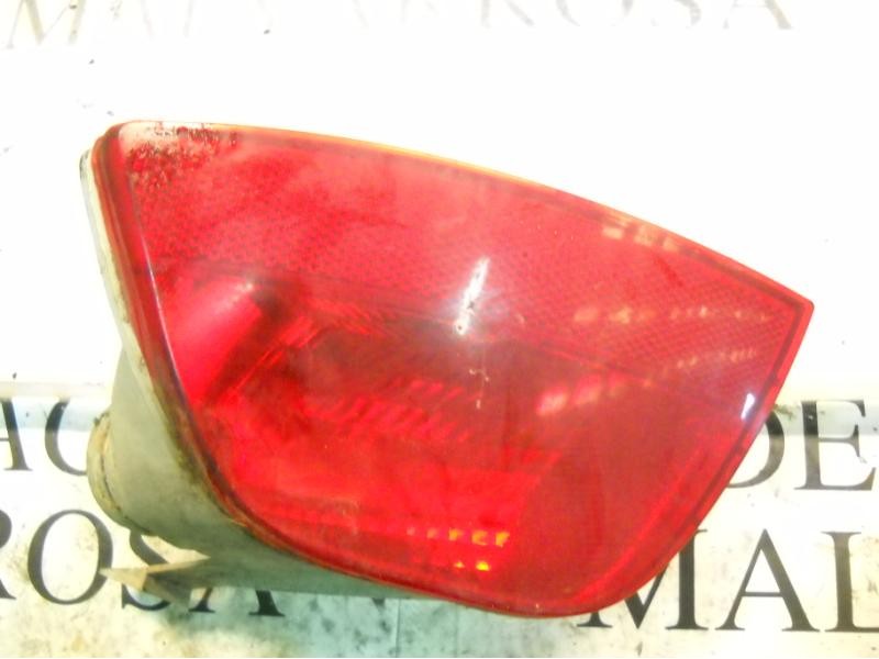 Recambio de piloto trasero antiniebla derecho para ford focus berlina (cak) ghia referencia OEM IAM   