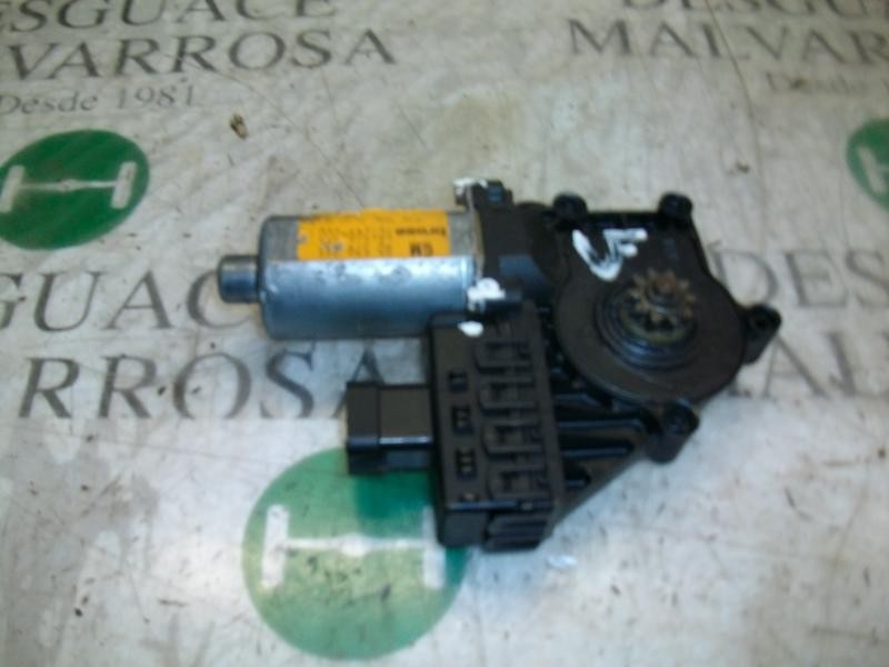 Recambio de motor elevalunas delantero izquierdo para opel zafira a elegance referencia OEM IAM   