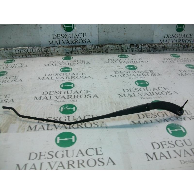 Recambio de brazo limpia delantero derecho para renault megane ii berlina 5p confort authentique referencia OEM IAM   