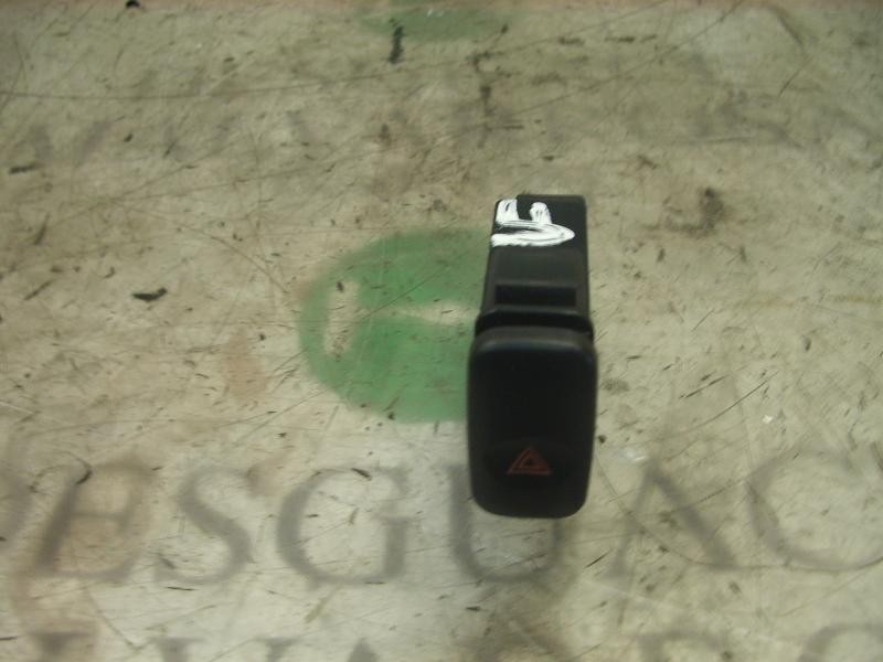 Recambio de warning para kia carnival td ls referencia OEM IAM   