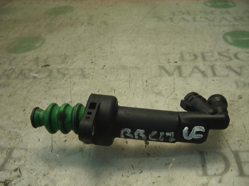 Recambio de bombin embrague para seat leon (1m1) signo referencia OEM IAM   