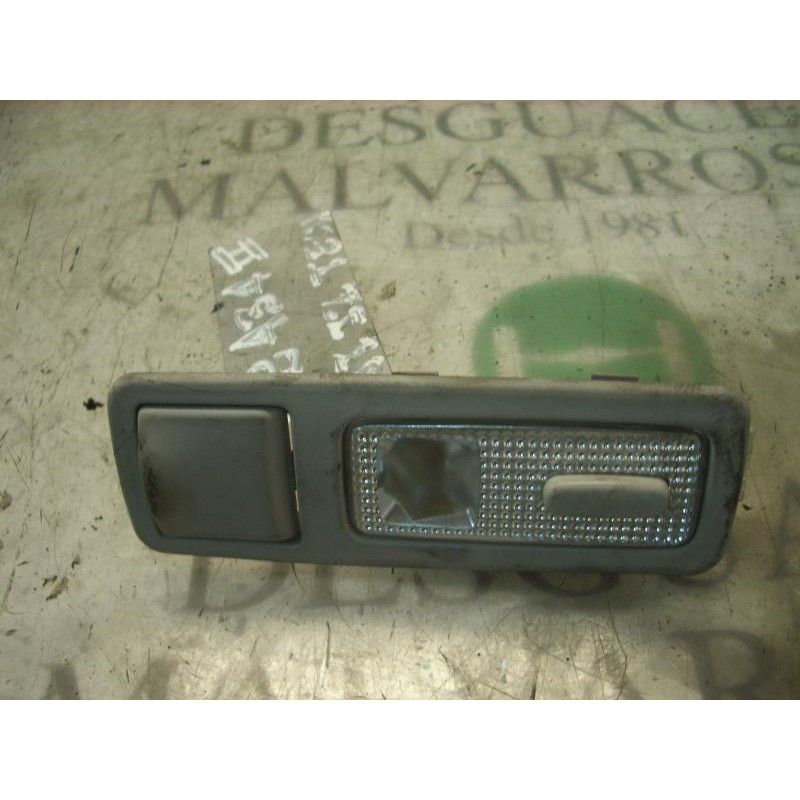 Recambio de piloto interior para peugeot 307 break / sw (s1) break xs referencia OEM IAM   