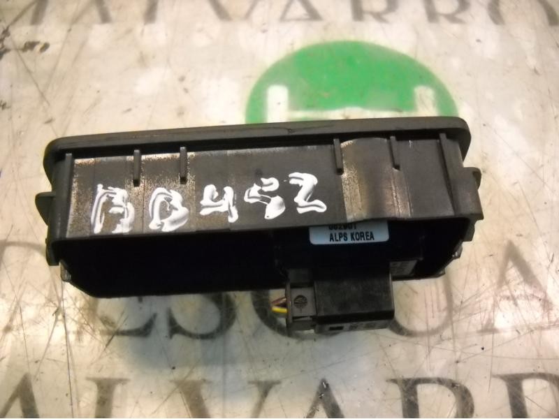 Recambio de mando elevalunas trasero izquierdo para opel vectra c berlina cosmo referencia OEM IAM   