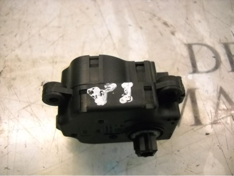 Recambio de motor apertura trampillas climatizador para opel vectra c berlina cosmo referencia OEM IAM   