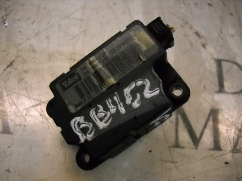 Recambio de motor electrico para opel vectra c berlina cosmo referencia OEM IAM   