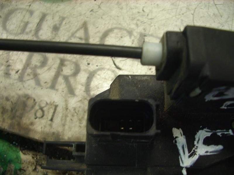 Recambio de cerradura puerta delantera derecha para opel vectra c berlina comfort referencia OEM IAM   