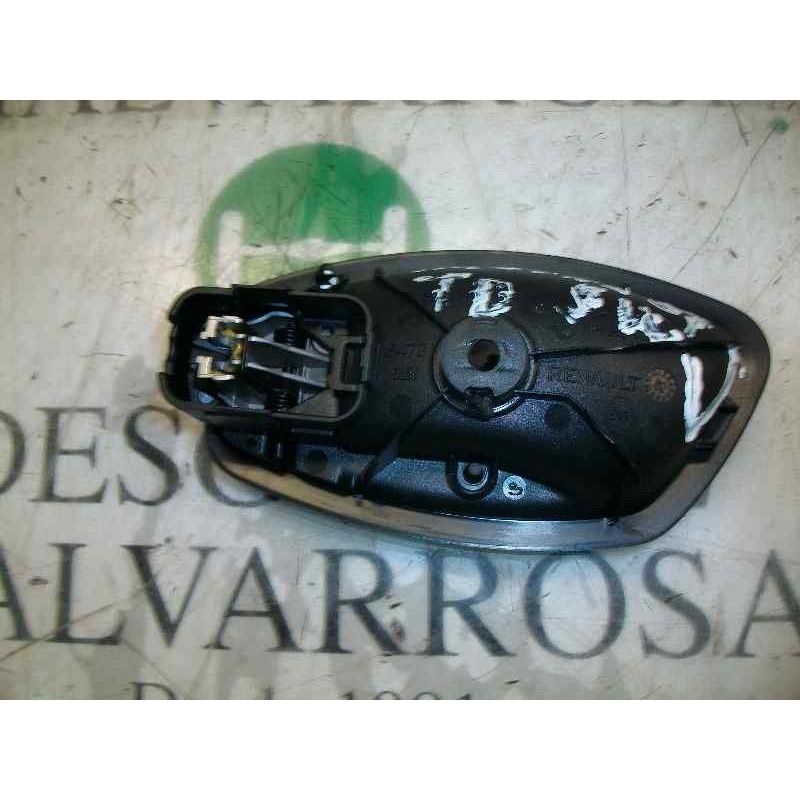 Recambio de maneta interior trasera derecha para renault laguna ii grandtour (kg0) 1.6 16v referencia OEM IAM   