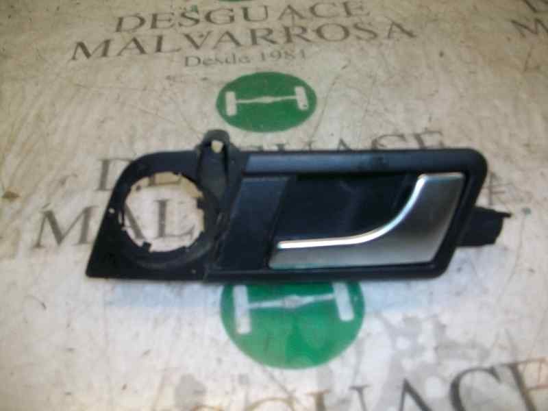 Recambio de maneta interior delantera derecha para audi a2 (8z) 1.4 16v referencia OEM IAM   
