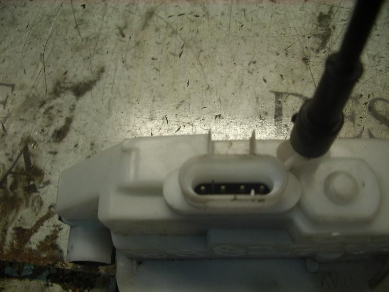 Recambio de cerradura puerta delantera derecha para citroën c2 furio referencia OEM IAM   