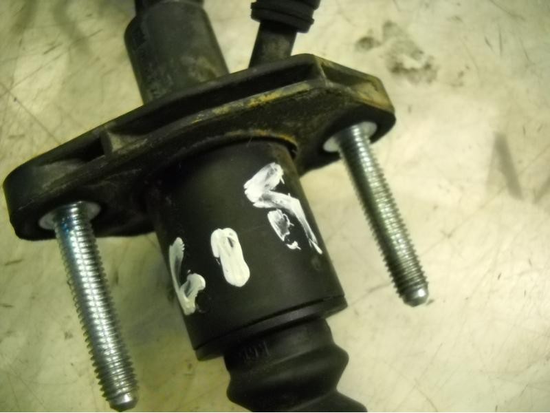 Recambio de bomba embrague para opel astra h berlina cosmo referencia OEM IAM   