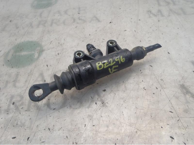 Recambio de bomba embrague para mercedes-benz vito caja cerrada 6.03  111 cdi compacto (639.601) referencia OEM IAM   