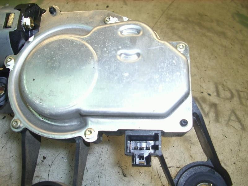 Recambio de motor limpia trasero para ford fiesta (cbk) ghia referencia OEM IAM   