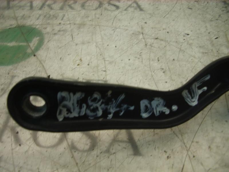 Recambio de brazo limpia delantero derecho para ford fiesta (cbk) ghia referencia OEM IAM   