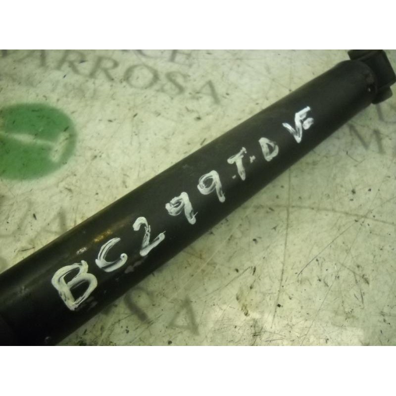 Recambio de amortiguador trasero derecho para mazda 3 berlina (bk) 1.6 crdt active referencia OEM IAM   