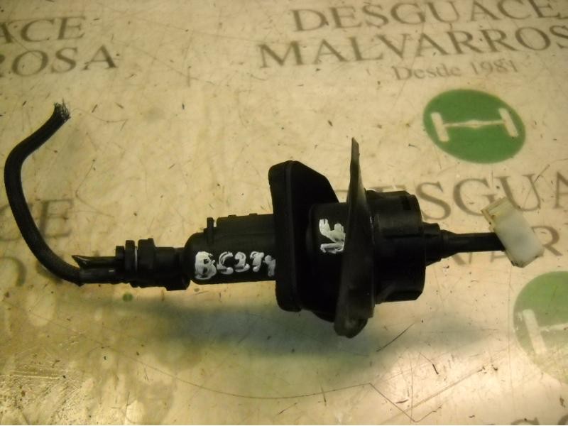 Recambio de bomba embrague para mazda 3 berlina (bk) 1.6 crdt active referencia OEM IAM   