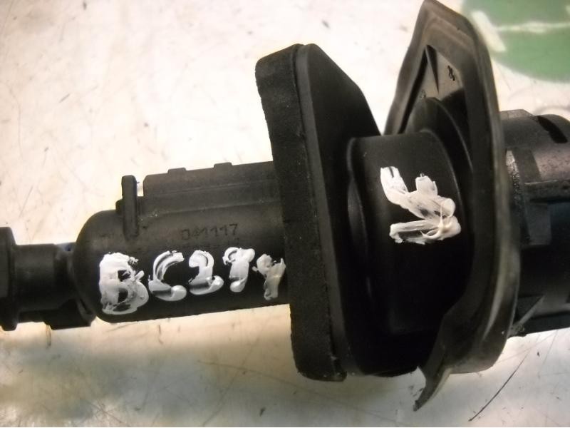 Recambio de bomba embrague para mazda 3 berlina (bk) 1.6 crdt active referencia OEM IAM   
