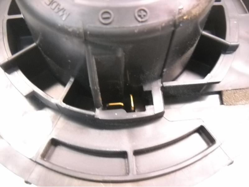 Recambio de motor calefaccion para mazda 3 berlina (bk) 1.6 crdt active referencia OEM IAM   