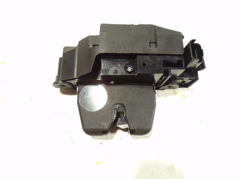 Recambio de cerradura maletero / porton para toyota proace city 1.2 12v referencia OEM IAM SU001A4725  